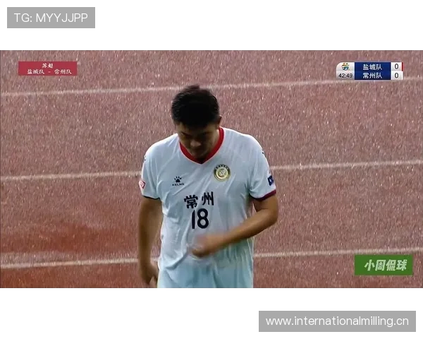 苏超半场激战 郑文煊一条龙+远射威胁 沈帅帅神扑盐城暂平镇江0比0 苏超半场激战 郑文煊一条龙+远射威胁 沈帅帅神扑盐城暂平镇江0比0